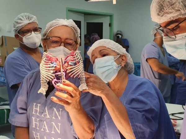 Pela-primeira-vez-equipe-100-baiana-realiza-cirurgia-para-separacao-de-gemeos-siameses-5